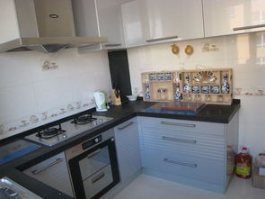 黑色灶具油煙機如何搭配櫥柜顏色？這份配色指南請收好