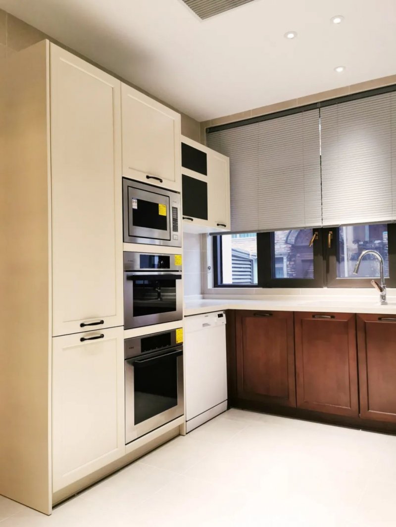 廚房微波爐的黃金位置 高柜設計及其效果圖欣賞